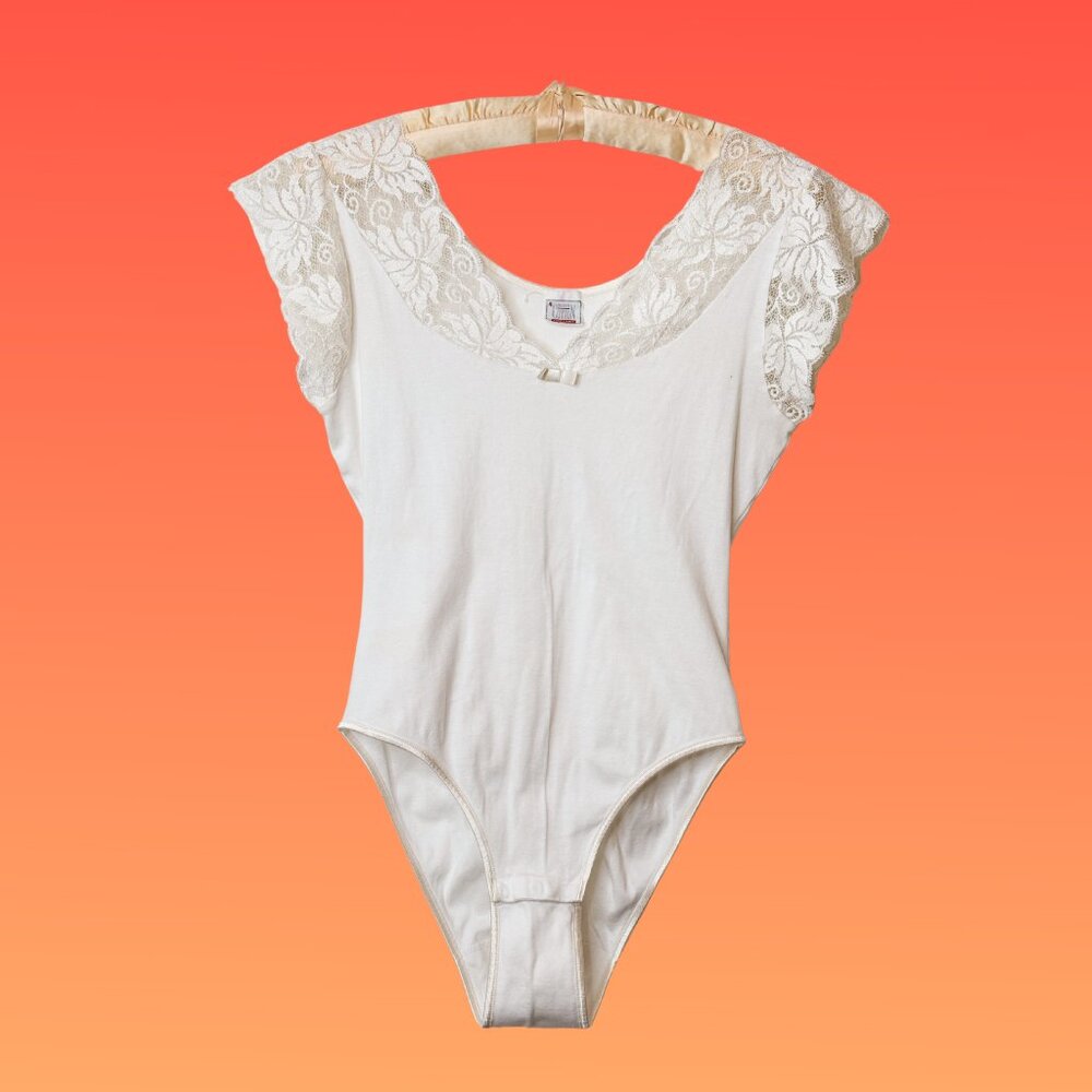Bravo Cotton White Bodysuit / Leotard with Lace Accents, Size 4